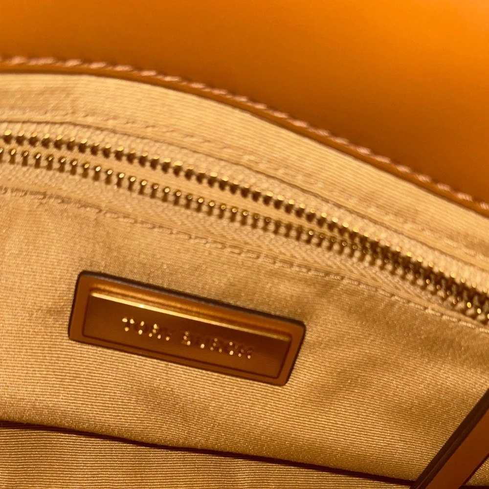 Tory Burch Brown Quilted Shoulder Bag - Picture 4 of 7